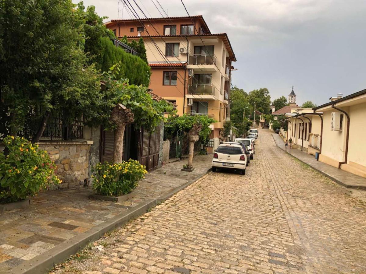 Coziness And Comfort In The Old Town Veliko Tarnovo Exterior foto