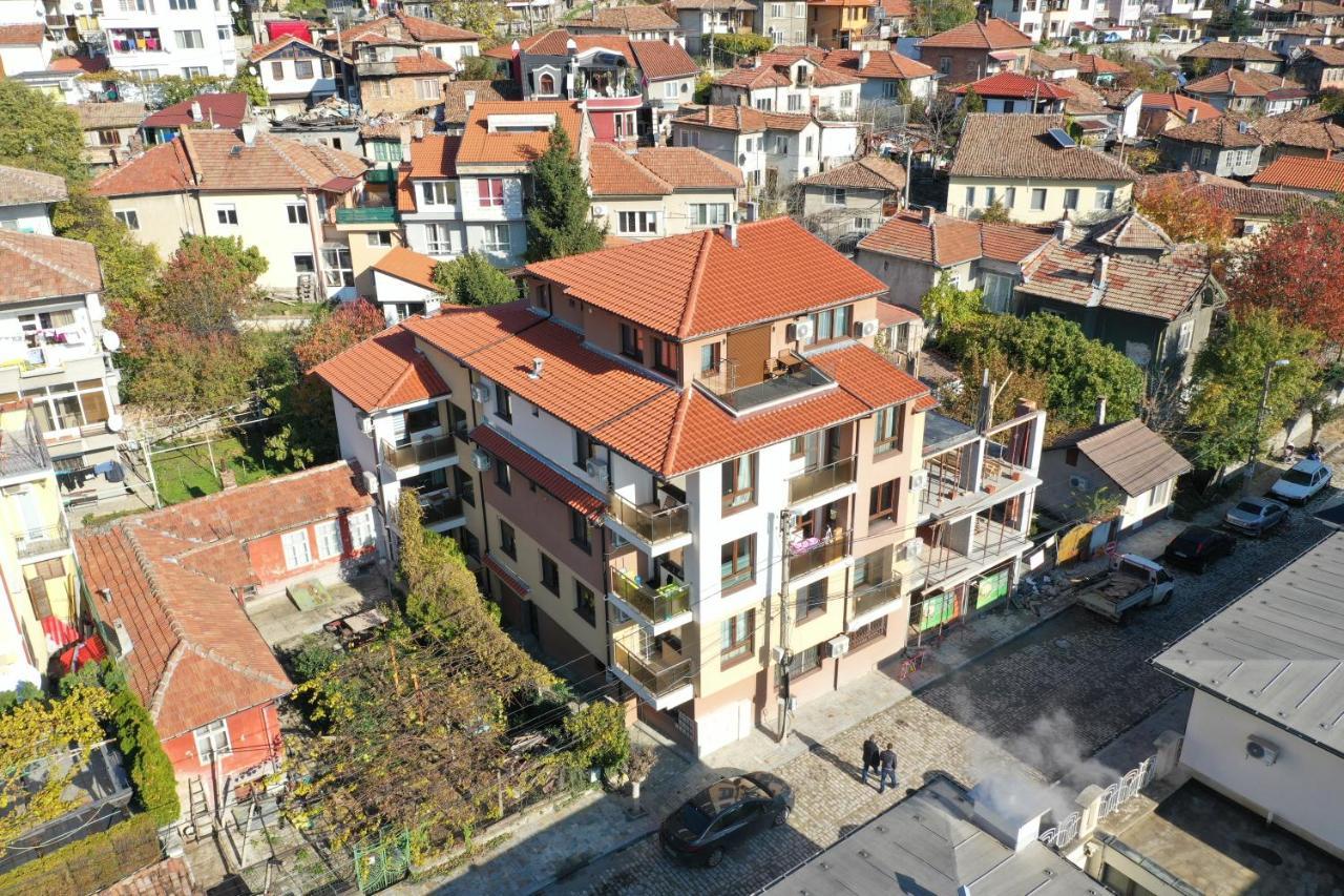 Coziness And Comfort In The Old Town Veliko Tarnovo Exterior foto